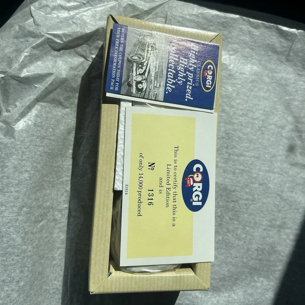 CORGI CLASSIC #98161 AEC REGAL EASTERN COUNTIES BUS 1:50 SCALE #1316